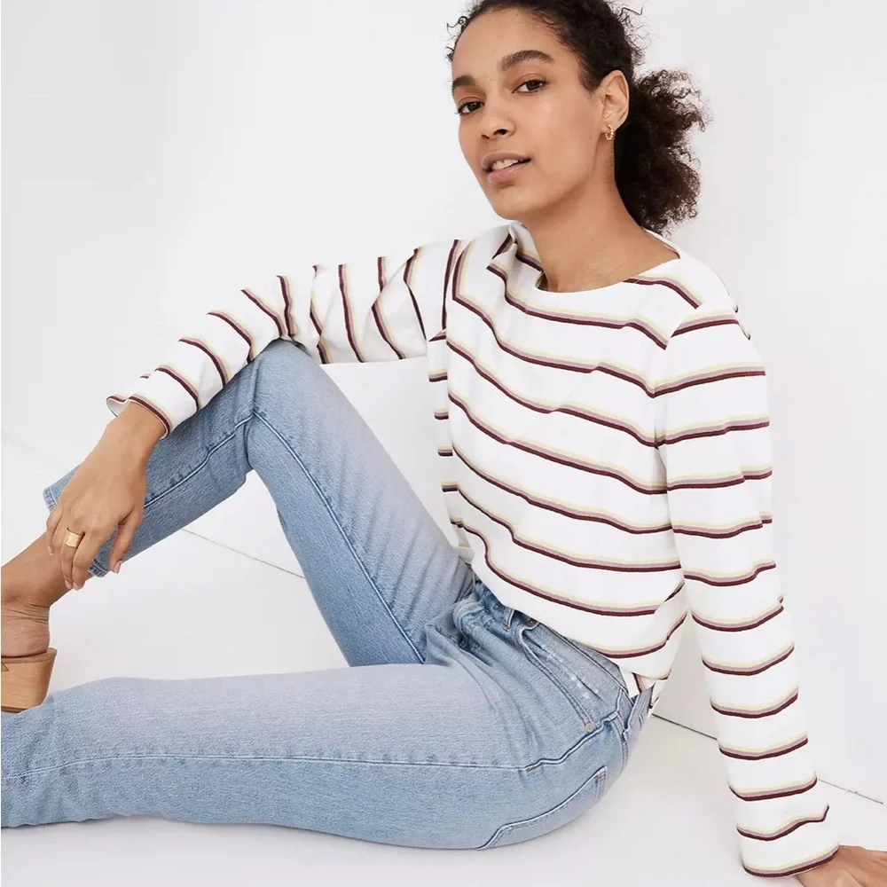 Madewell • Raw Hem Lightwash Jean - Picture 3 of 16